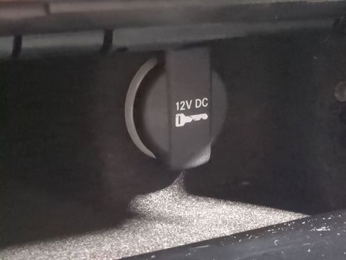 Used 2017 Chrysler 300 S image 46