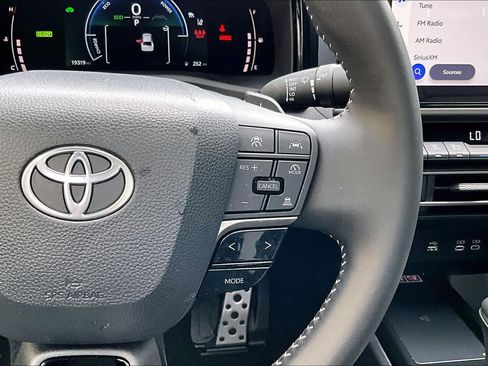 Used 2025 Toyota Camry SE w/ Multimedia Upgrade Package FWD image 25