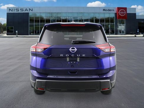 New 2026 Nissan Rogue SV FWD image 4
