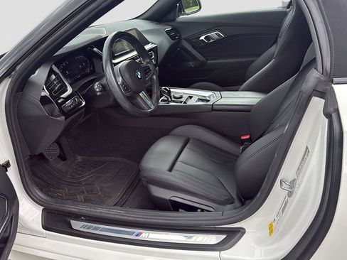 Certified 2023 BMW Z4 sDrive30i w/ Convenience Package RWD image 6
