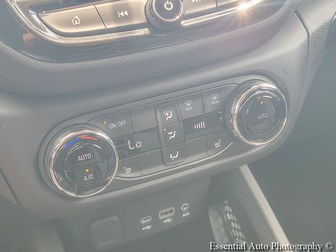 Certified 2023 Chevrolet TrailBlazer LT w/ Convenience Package FWD image 18