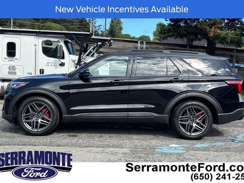 Used 2026 Ford Explorer ST w/ Sun And Sound Package AWD/4WD image 7