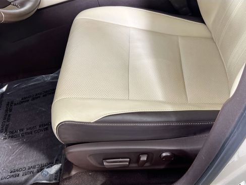 Used 2018 Lexus RX 450h AWD image 19