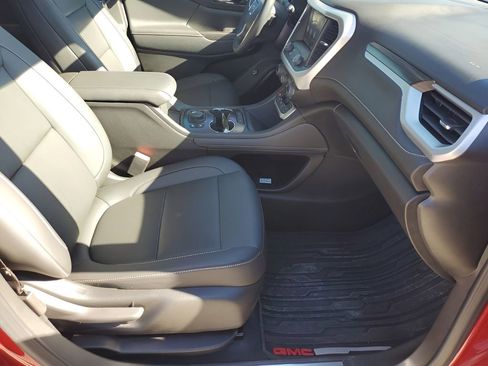 Certified 2023 GMC Acadia SLT image 16