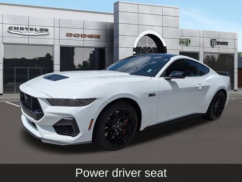 Used 2025 Ford Mustang GT Premium w/ GT Performance Package RWD image 8