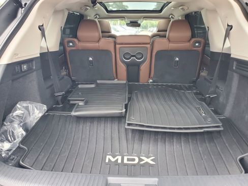 Used 2024 Acura MDX FWD w/ Technology Package image 8