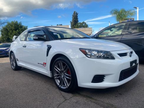Used 2011 Scion tC image 17