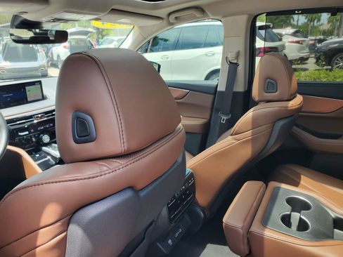 Used 2024 Acura MDX FWD w/ Technology Package image 11
