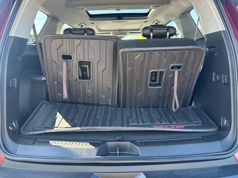 Used 2017 GMC Acadia SLT AWD/4WD image 7