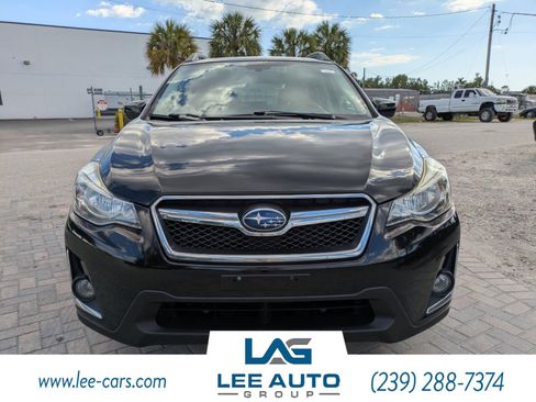 Used 2017 Subaru Crosstrek 2.0i Premium AWD/4WD image 8