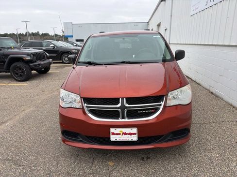 Used 2012 Dodge Grand Caravan SE image 6