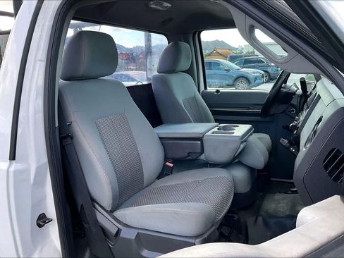 Used 2012 Ford F250 XL w/ FX4 Off Road Pkg AWD/4WD image 13
