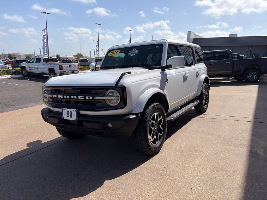 Used 2024 Ford Bronco Outer Banks AWD/4WD image 4