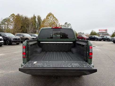 Certified 2024 Nissan Frontier SL w/ Technology Package image 5