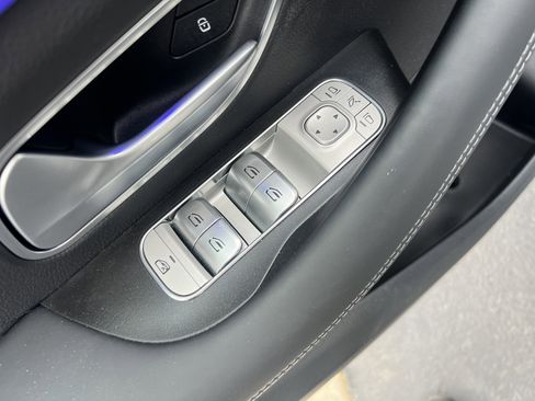 Used 2024 Mercedes-Benz GLE 450 4MATIC image 15