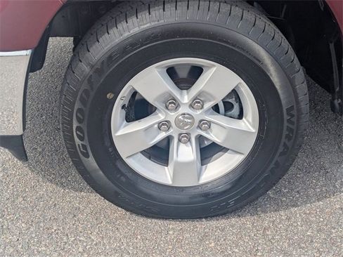 Used 2024 RAM 1500 Classic SLT image 10