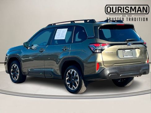 Certified 2025 Subaru Forester Premium image 4