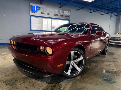 Used 2014 Dodge Challenger SXT