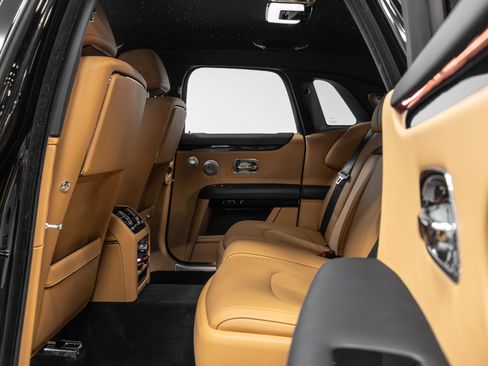 Used 2022 Rolls-Royce Ghost image 43