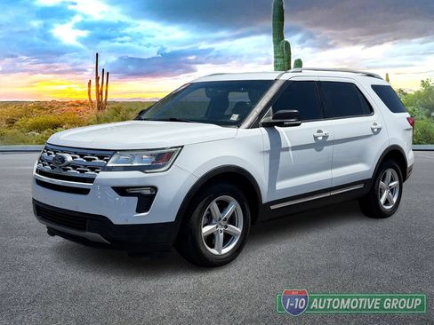 Used 2019 Ford Explorer XLT w/ Equipment Group 202A FWD image 9