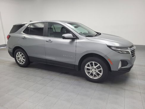 Used 2023 Chevrolet Equinox LT w/ Driver Convenience Package image 11