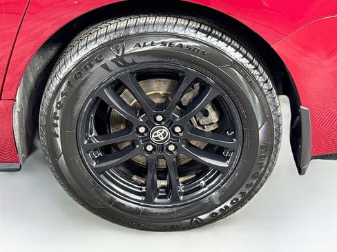 Certified 2023 Toyota Sienna Platinum AWD/4WD image 9