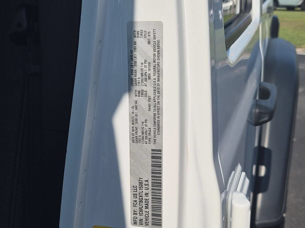 Used 2026 Jeep Gladiator Rubicon AWD/4WD image 32