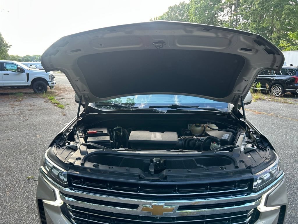 Used 2021 Chevrolet Tahoe LT w/ LT Signature Package AWD/4WD image 16