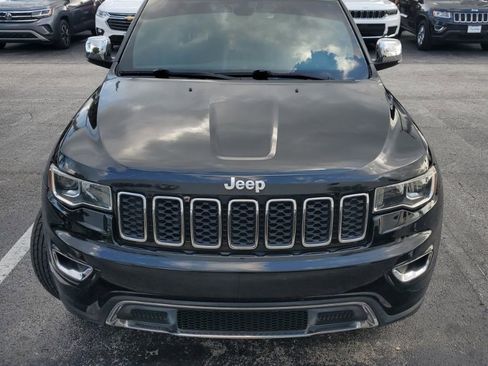Used 2017 Jeep Grand Cherokee Limited image 2