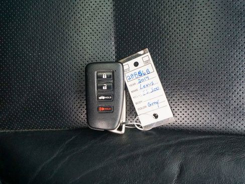 Used 2014 Lexus ES 300h image 35