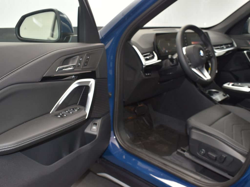 Certified 2026 BMW X1 xDrive28i w/ Convenience Package AWD/4WD image 11