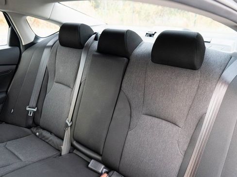 Used 2025 Honda Accord LX image 15