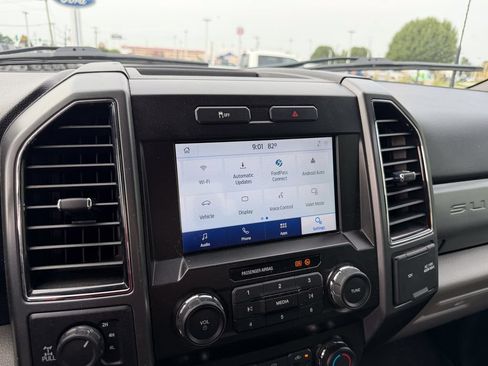 Used 2021 Ford F250 XLT w/ XLT Premium Package AWD/4WD image 21