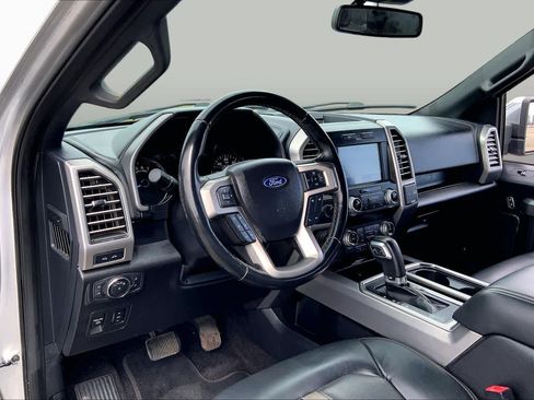 Used 2019 Ford F150 Platinum w/ Trailer Tow Package AWD/4WD image 17