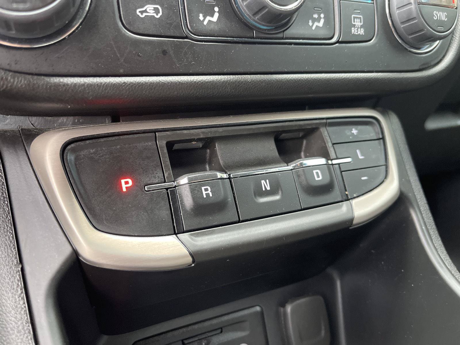 Used 2023 GMC Terrain Denali AWD/4WD image 30