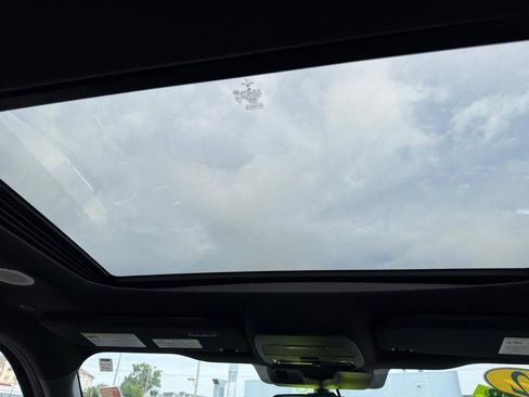 Certified 2022 Ford F150 Platinum w/ Equipment Group 701A High image 13