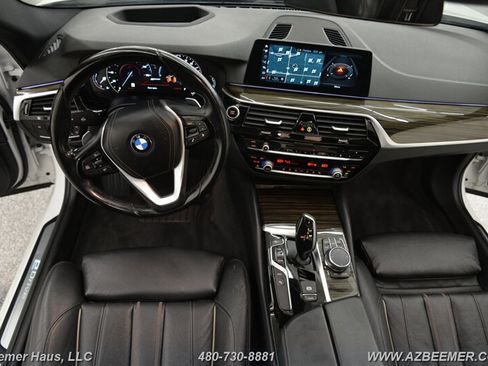 Used 2018 BMW 530e RWD image 22