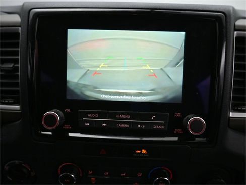 Used 2022 Nissan Frontier SV w/ Technology Package image 16