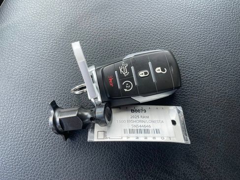 Used 2025 RAM 1500 Big Horn AWD/4WD image 36
