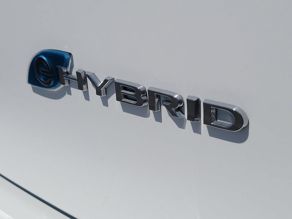 Used 2024 Chrysler Pacifica Limited FWD image 29