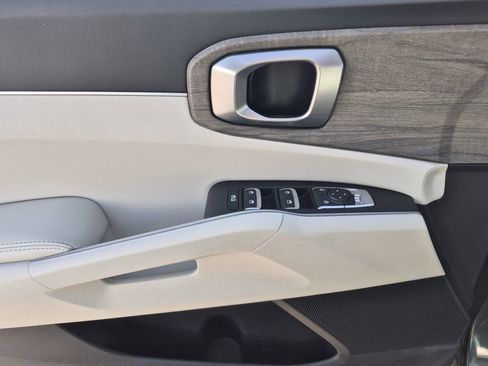 Certified 2023 Kia Sorento X-Line EX image 8