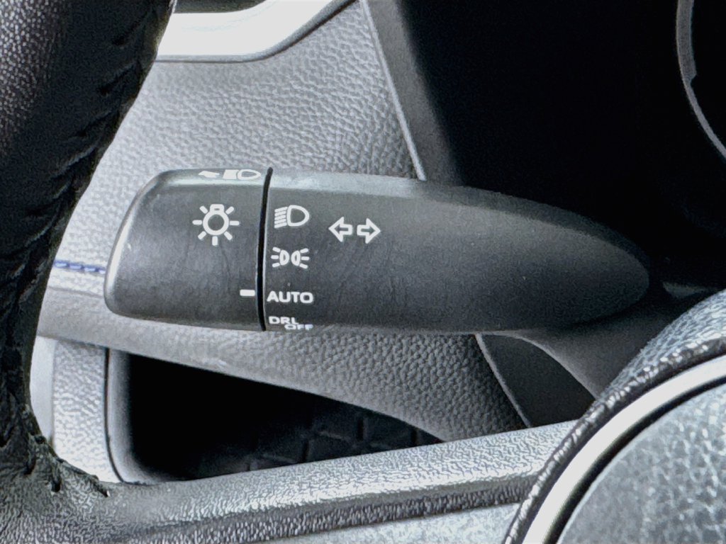 Used 2024 Toyota RAV4 XSE AWD/4WD image 11
