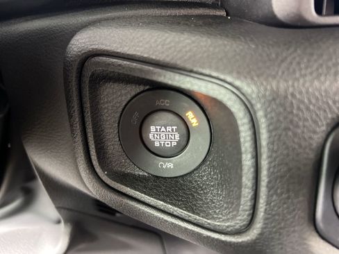 Used 2024 Jeep Wrangler Unlimited w/ Convenience Group AWD/4WD image 17