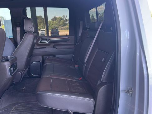 Used 2024 GMC Sierra 2500 Denali w/ Denali Reserve Package AWD/4WD image 10