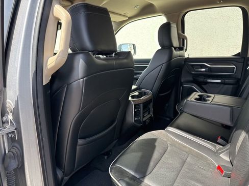 Used 2020 RAM 1500 Laramie AWD/4WD image 23