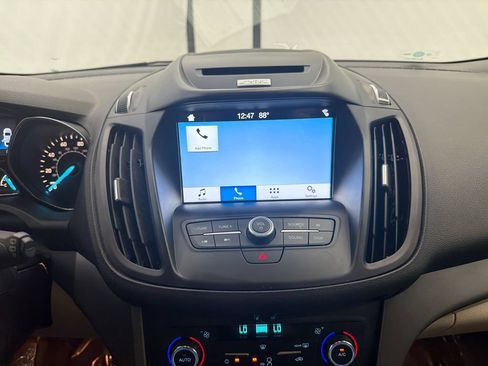 Used 2017 Ford Escape SE w/ Equipment Group 201A FWD image 27