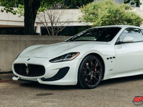Used 2013 Maserati GranTurismo Sport image 53