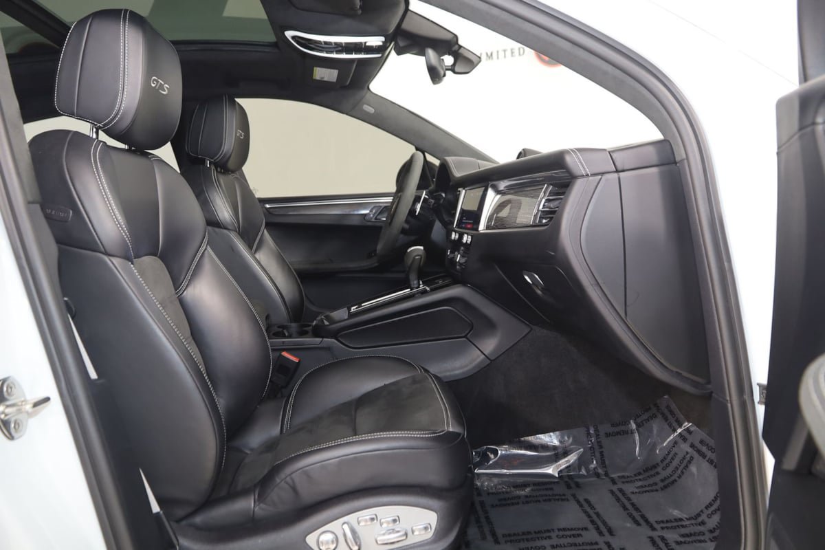 Used 2023 Porsche Macan GTS w/ GTS Sport Package AWD/4WD image 14