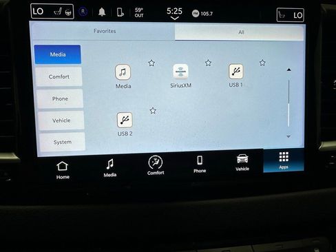 Used 2023 Chrysler Pacifica Touring-L image 36