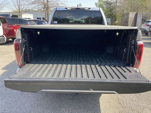 Used 2024 Toyota Tundra Platinum image 10
